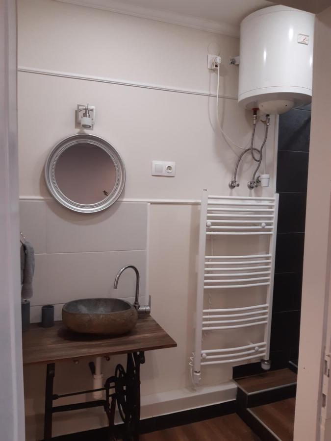 Ady Apartman Tata Dış mekan fotoğraf