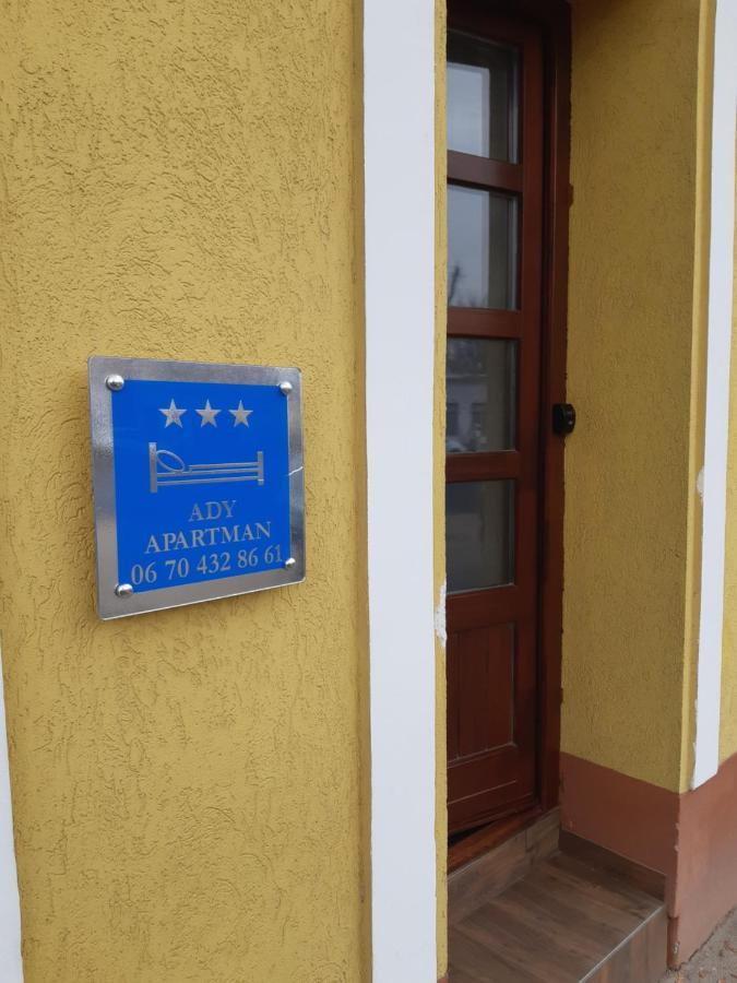 Ady Apartman Tata Dış mekan fotoğraf